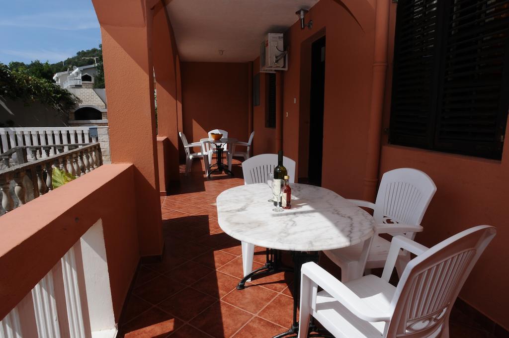 Vila Apartments Lidija Petrovac Eksteriør billede